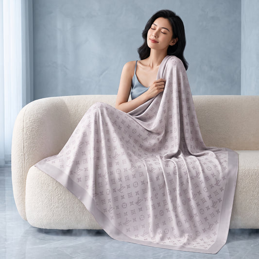 Cooling Blanket – Pearl Mist 50" × 60"